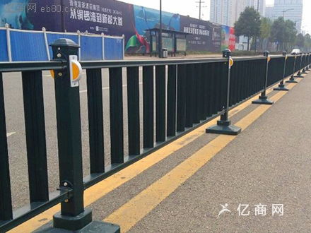 华禹平式交通护栏锌钢道路护栏厂家 市政隔离栏
